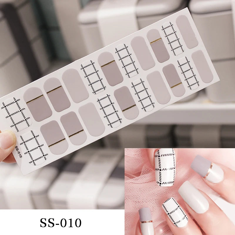 Sparkling Full Cover Nail Stickers – Self-Adhesive Designer Nails and Lamp