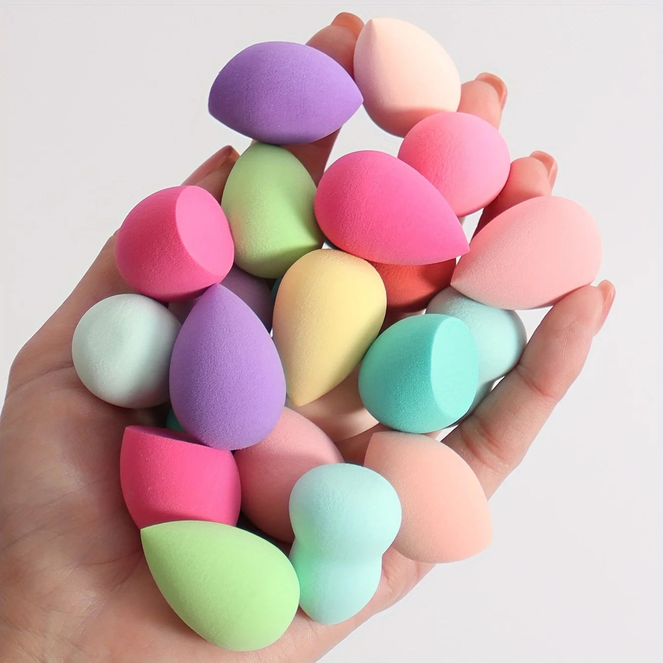 100PCS Mini Beauty Sponge Set – Multi-Color Latex-Free Makeup Sponges (6cm)