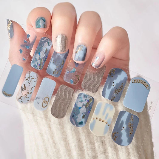 Sparkling Full Cover Nail Stickers – Self-Adhesive Designer Nails and Lamp