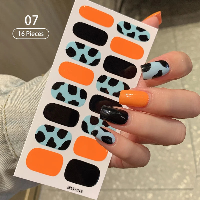 Sparkling Full Cover Nail Stickers – Self-Adhesive Designer Nails and Lamp